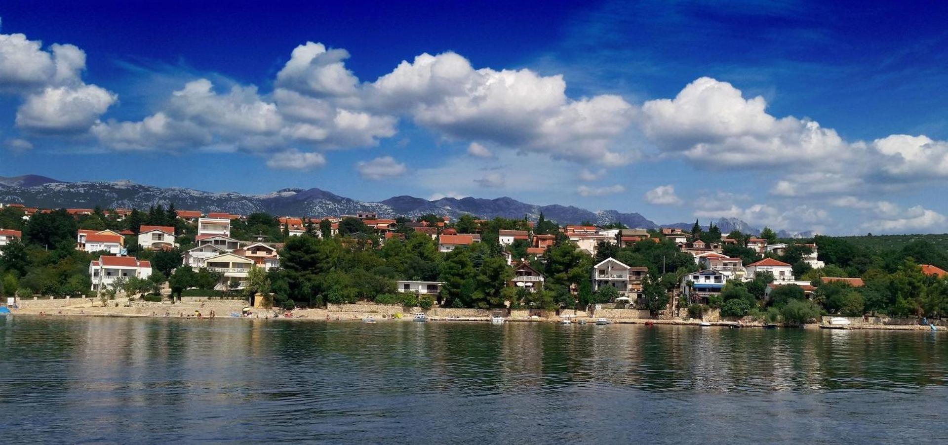 Apartments Dubravko 马斯莱尼察 外观 照片
